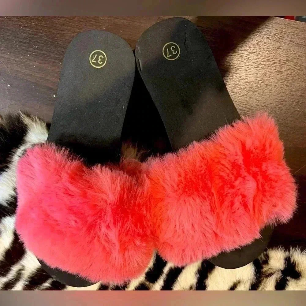 🤑 Cute Fuzzy Flip Flop Slippers - Brand New - Picture 5 of 11